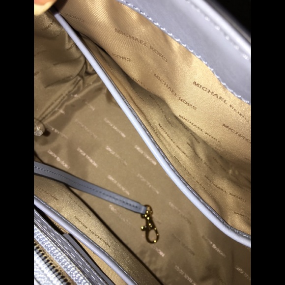 ⭐️⭐️2X HOST PICK⭐️⭐️  NWT 💯% Authentic Michael Kors Whitney Satchel - Picture 8 of 12